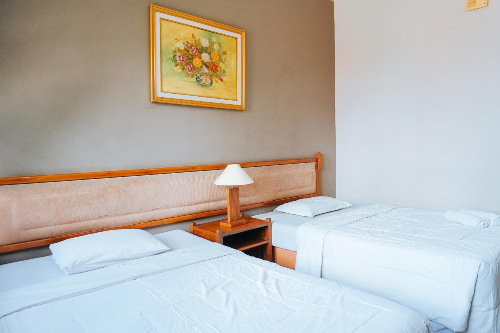 Hotel Wisma Dago Itb Bandung Exterior foto