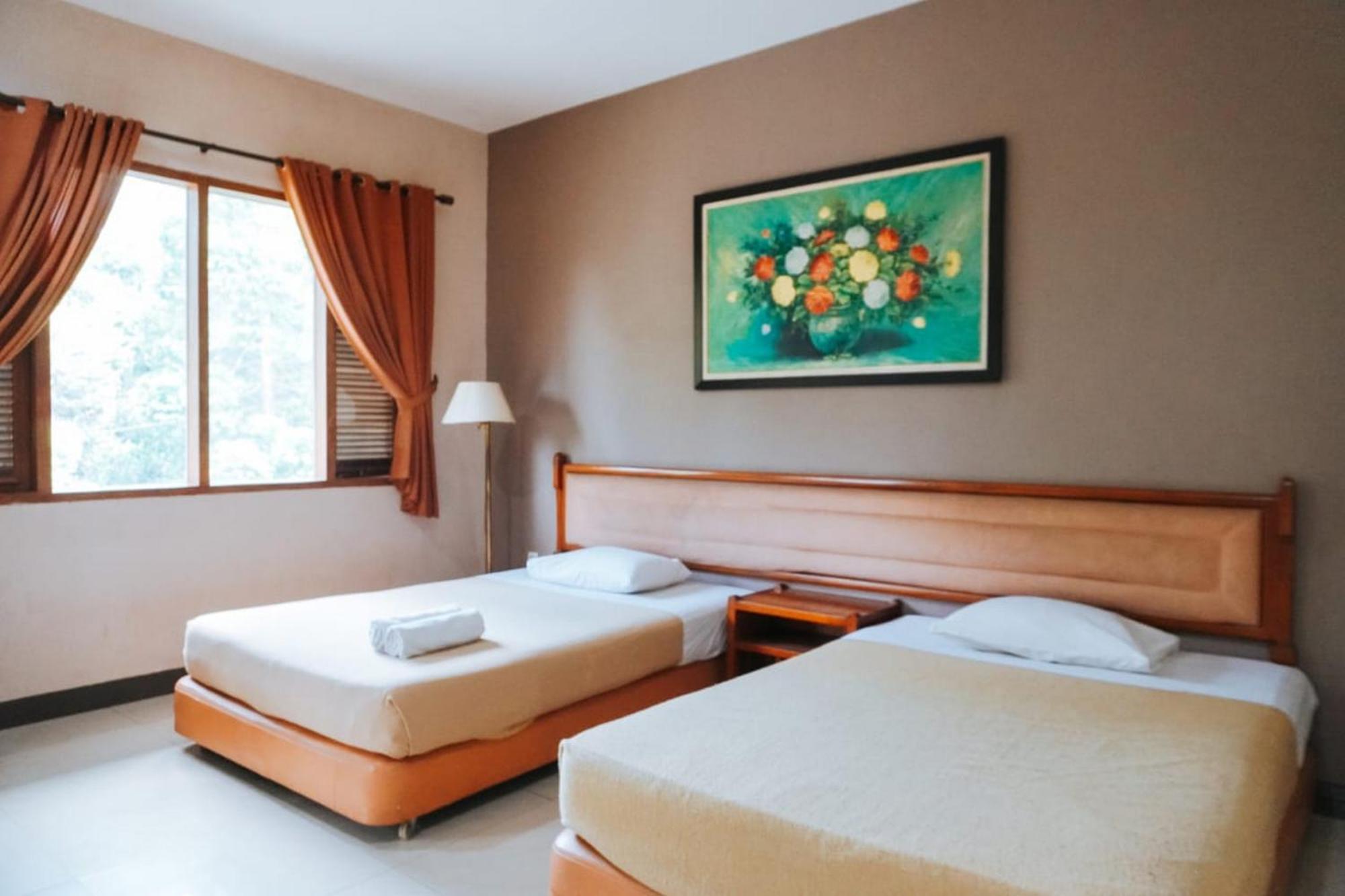 Hotel Wisma Dago Itb Bandung Exterior foto